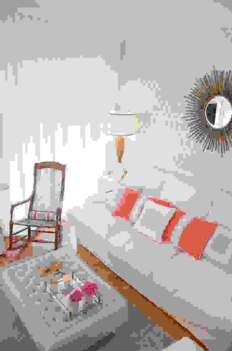 Amoreiras House Salas de jantar mediterrâneas por Catarina Batista Studio Mediterrâneo