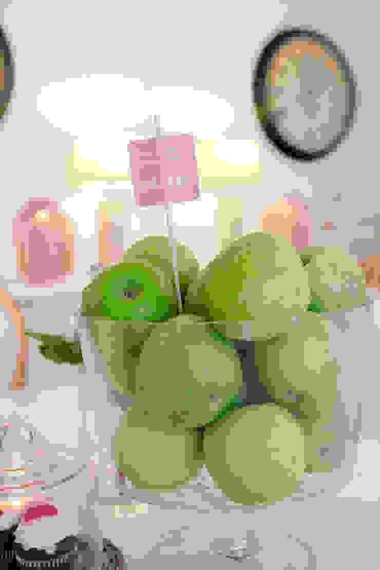 Amoreiras House Salas de estar mediterrâneas por Catarina Batista Studio Mediterrâneo