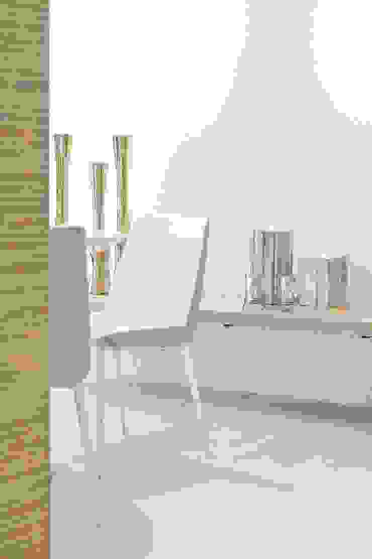 SHOWROOM LOVE TILES Lisboa 2013 Catarina Batista Studio Salas de jantar modernas Cerâmica