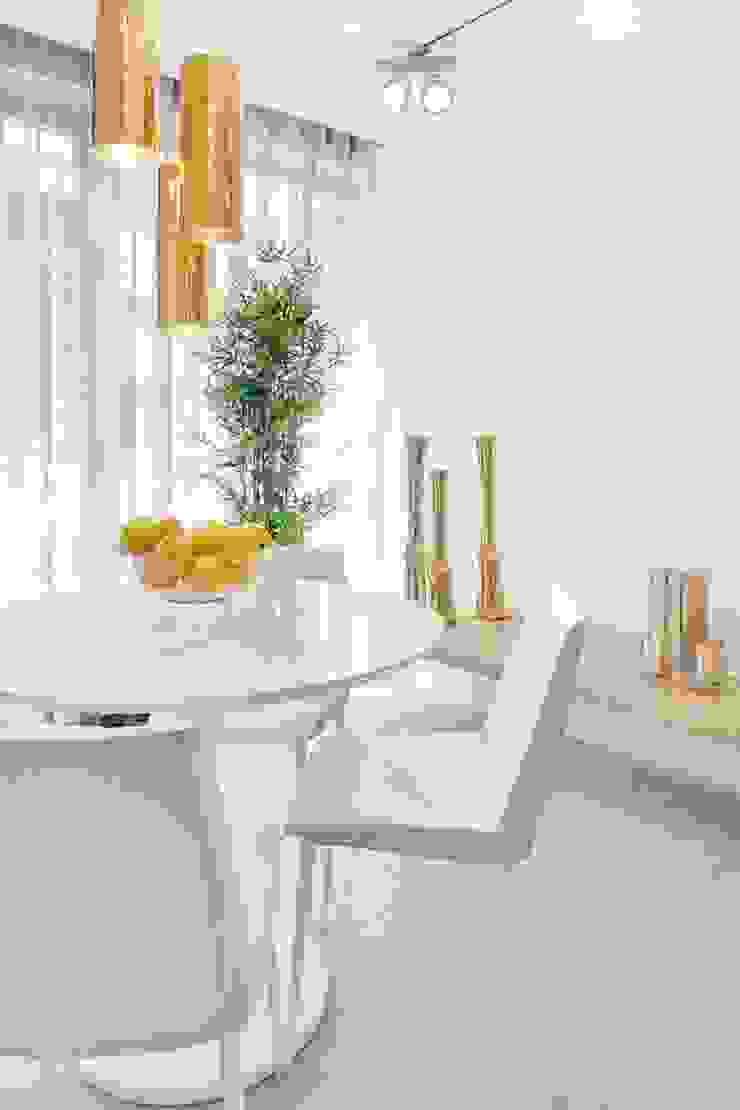 SHOWROOM LOVE TILES Lisboa 2013 Catarina Batista Studio Salas de jantar modernas Cerâmica