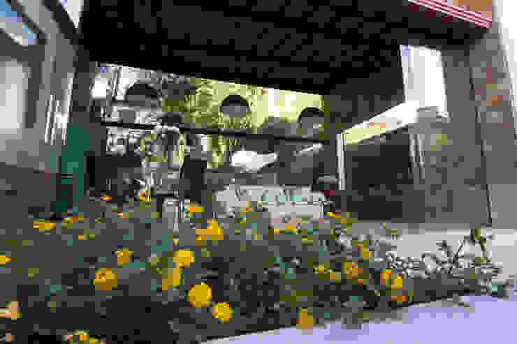 Mutabile Arquitetura Country style gardens