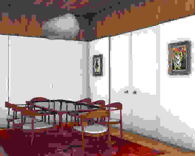 Apartamento Lumiar_Reabilitação Arquitectura + Design Interiores Salas de jantar minimalistas por Tiago Patricio Rodrigues, Arquitectura e Interiores Minimalista