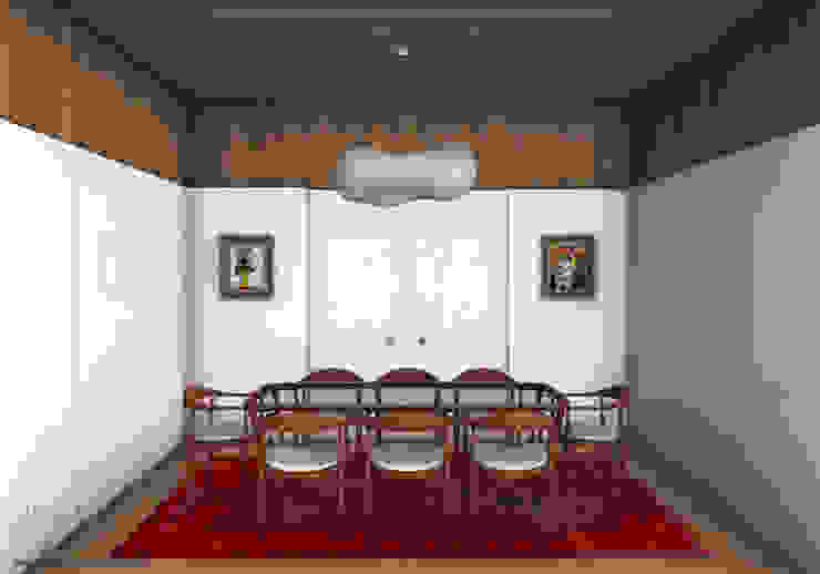 Apartamento Lumiar_Reabilitação Arquitectura + Design Interiores Salas de jantar minimalistas por Tiago Patricio Rodrigues, Arquitectura e Interiores Minimalista