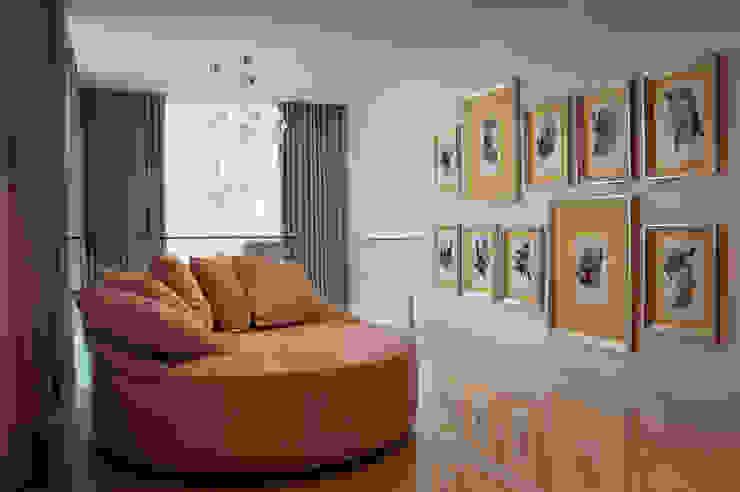 Corredores, halls e escadas clássicos por Luciano Teston Clássico