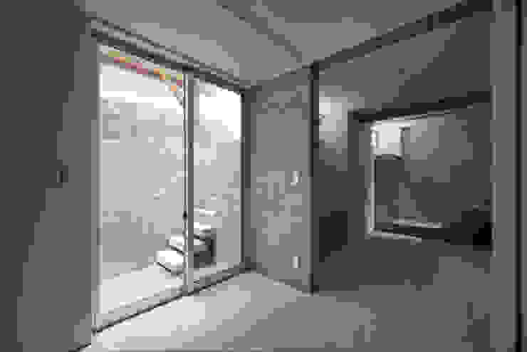 ENCLOSE, 充総合計画 一級建築士事務所 充総合計画 一級建築士事務所 Moderner Multimedia-Raum