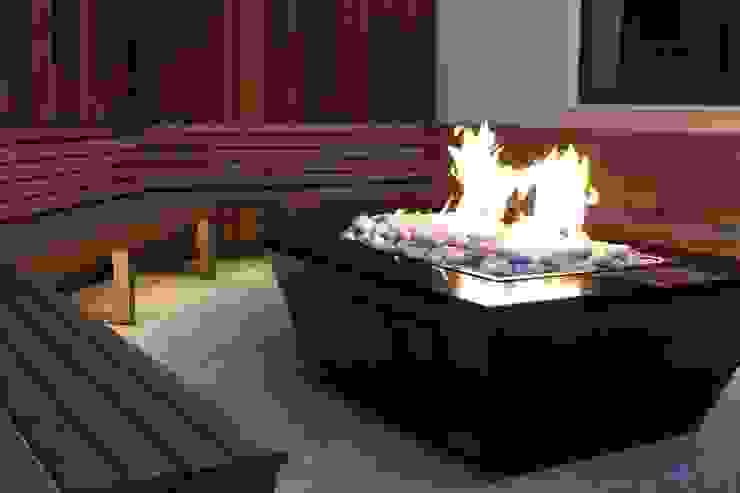 Stealth Boat Fire Table - Southampton Rivelin Jardines de estilo moderno Barbacoas