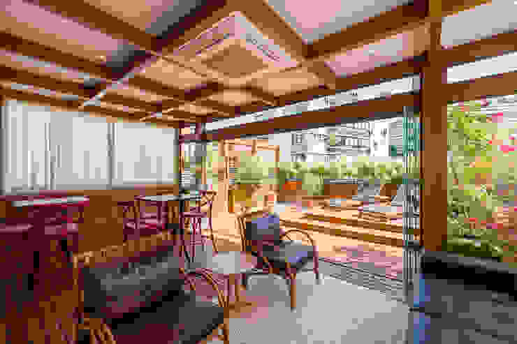 Apartamento Cobertura Porto Alegre, Plena Madeiras Nobres Plena Madeiras Nobres Nowoczesny balkon, taras i weranda