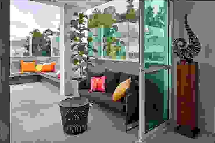 Cobertura Gutierrez, Cassio Gontijo Arquitetura e Decoração Cassio Gontijo Arquitetura e Decoração Nowoczesny balkon, taras i weranda