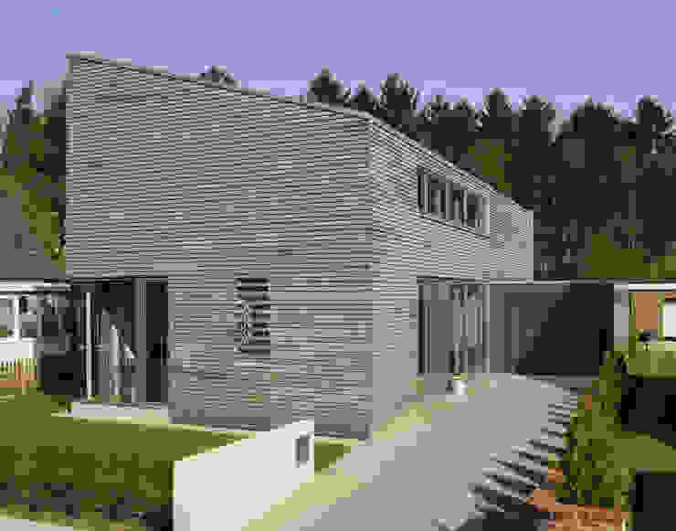 Haus S, JEBENS SCHOOF ARCHITEKTEN BDA JEBENS SCHOOF ARCHITEKTEN BDA Modern Houses