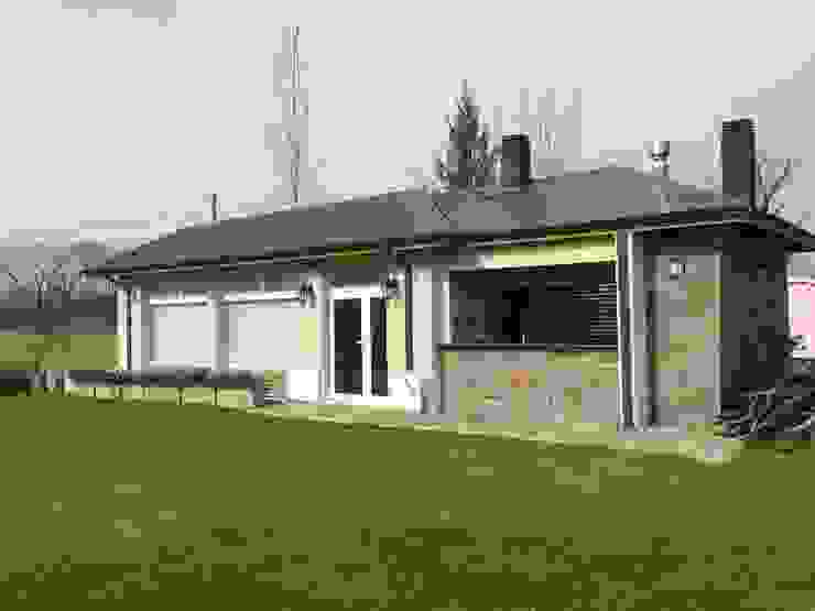 Super Quincho, Family Houses Family Houses Moderne Häuser