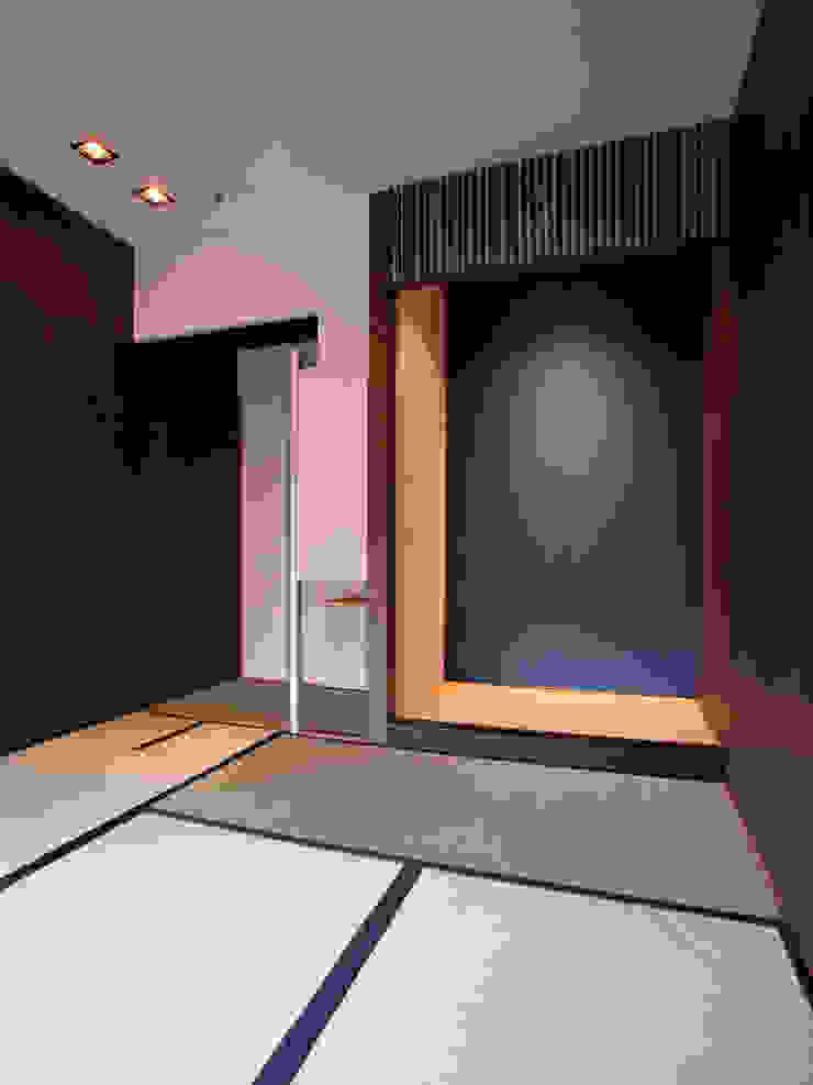 木立に佇む家, 設計事務所アーキプレイス 設計事務所アーキプレイス クラシックデザインの 多目的室