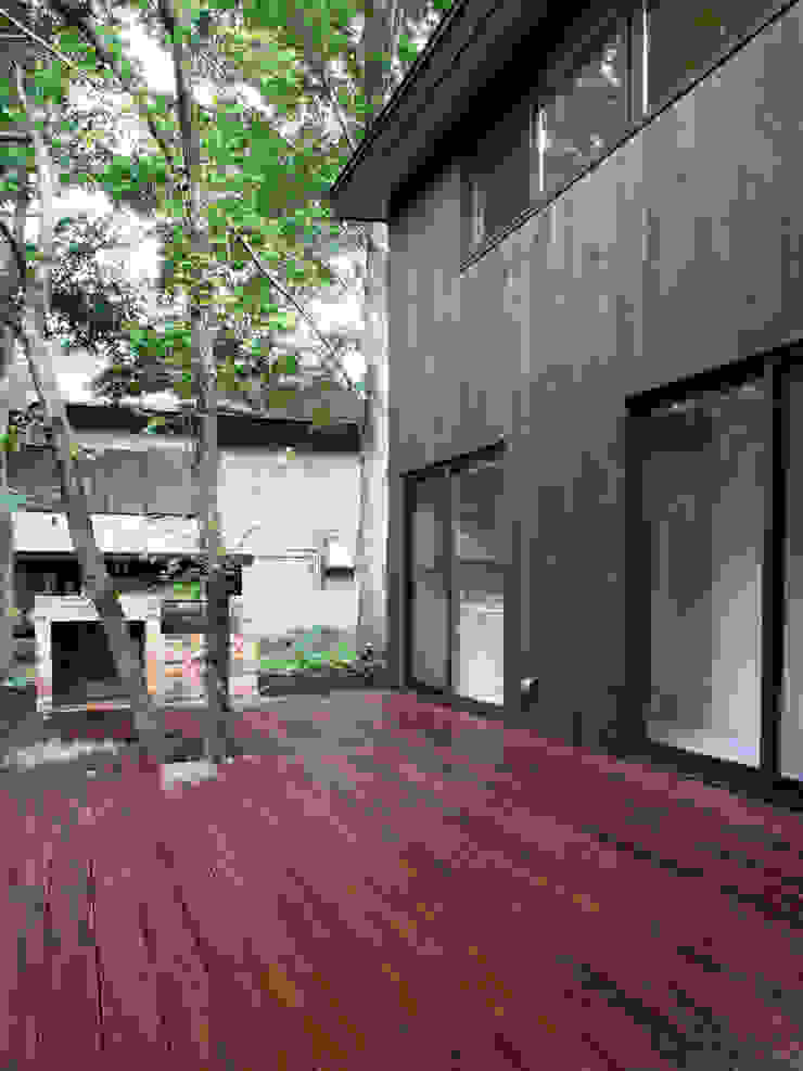 設計事務所アーキプレイス Scandinavian style balcony, veranda & terrace