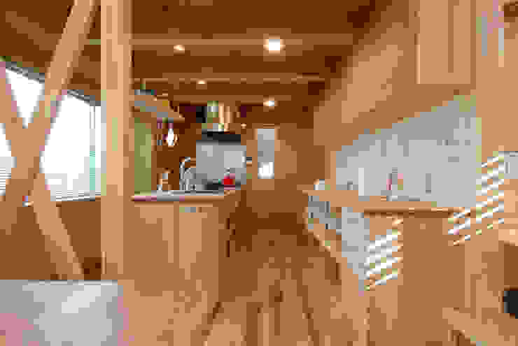 Cozinhas ecléticas por 豊田空間デザイン室 一級建築士事務所 Eclético