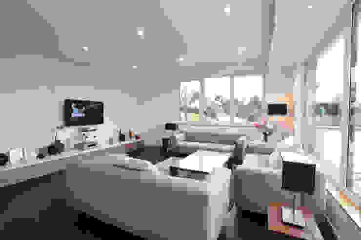 La Casa Wohnbau GmbH Salones modernos