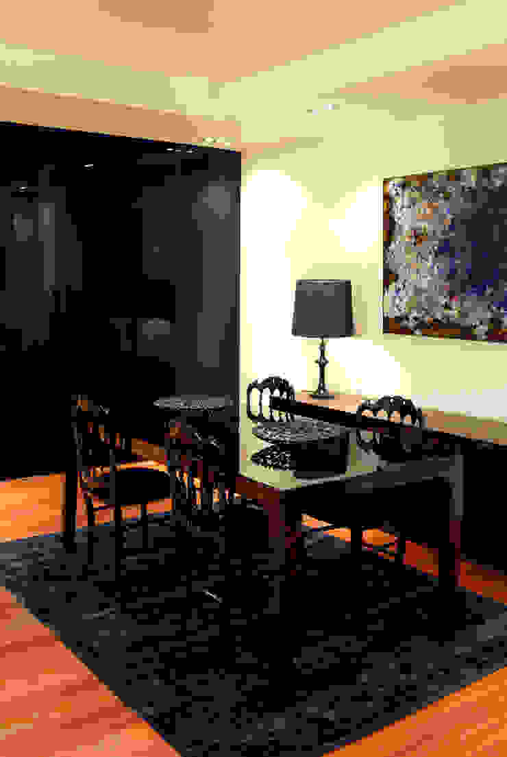 Modern dining room by Architecture Tote Ser Modern