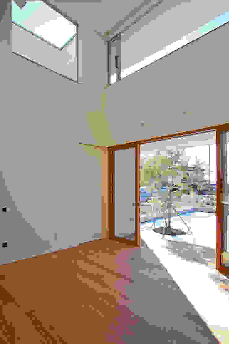 くるりのある家, 設計事務所アーキプレイス 設計事務所アーキプレイス Modern living room