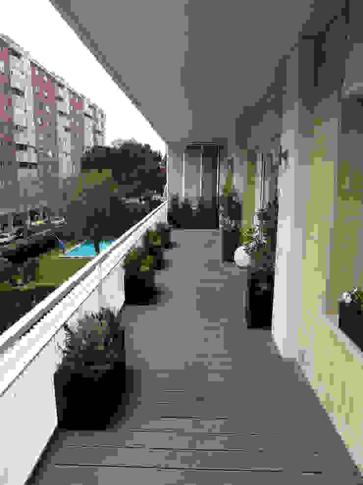 LF24 Arquitectura Interiorismo ระเบียง, นอกชาน