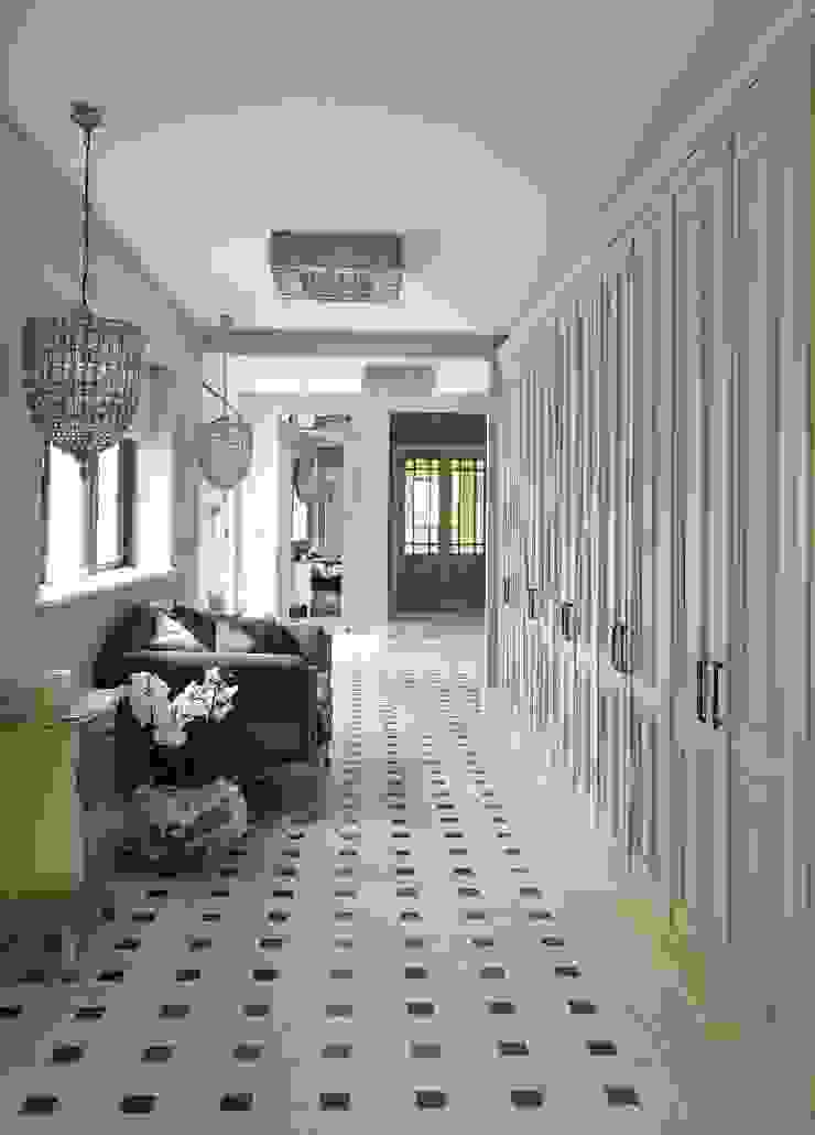 Virginia Water Klassischer Flur, Diele & Treppenhaus von Keir Townsend Ltd. Klassisch