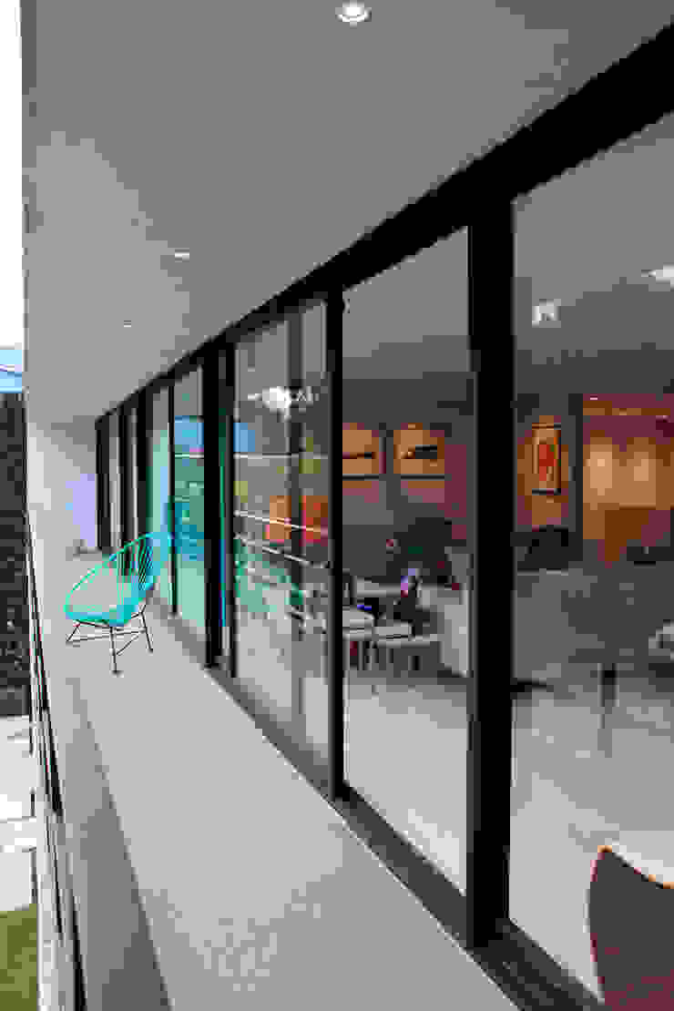 DF ARQUITECTOS Balkon, Beranda & Teras Modern