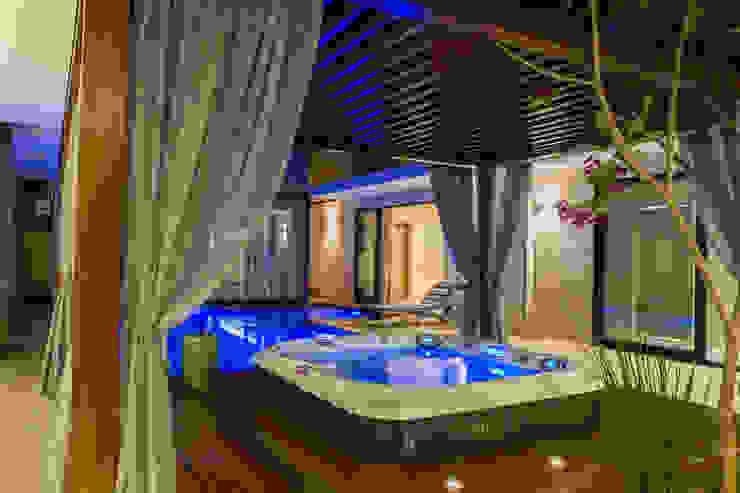 O Spa em Dossel, um convite a relaxar! RABAIOLI I FREITAS Piscinas modernas