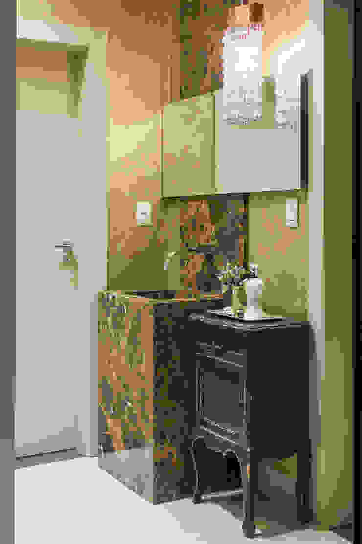 Toilet RABAIOLI I FREITAS Banheiros modernos