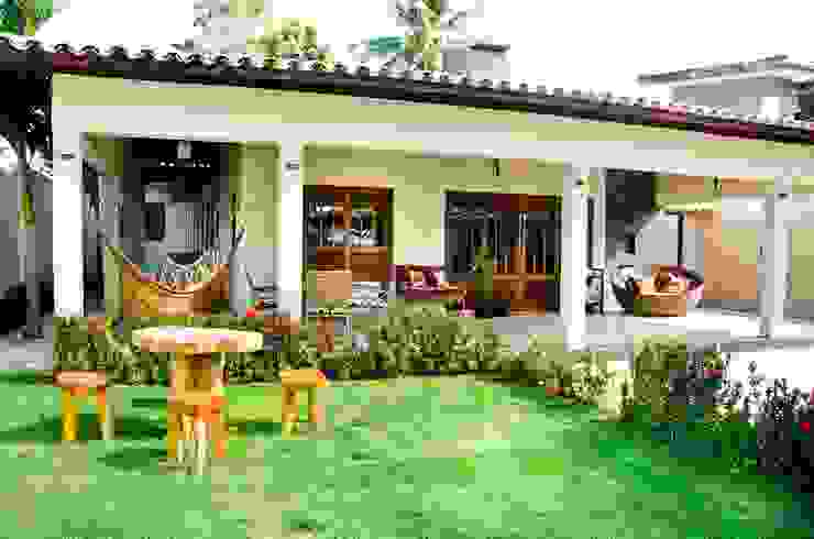 Casa de Praia, Celia Beatriz Arquitetura Celia Beatriz Arquitetura Casas de estilo tropical