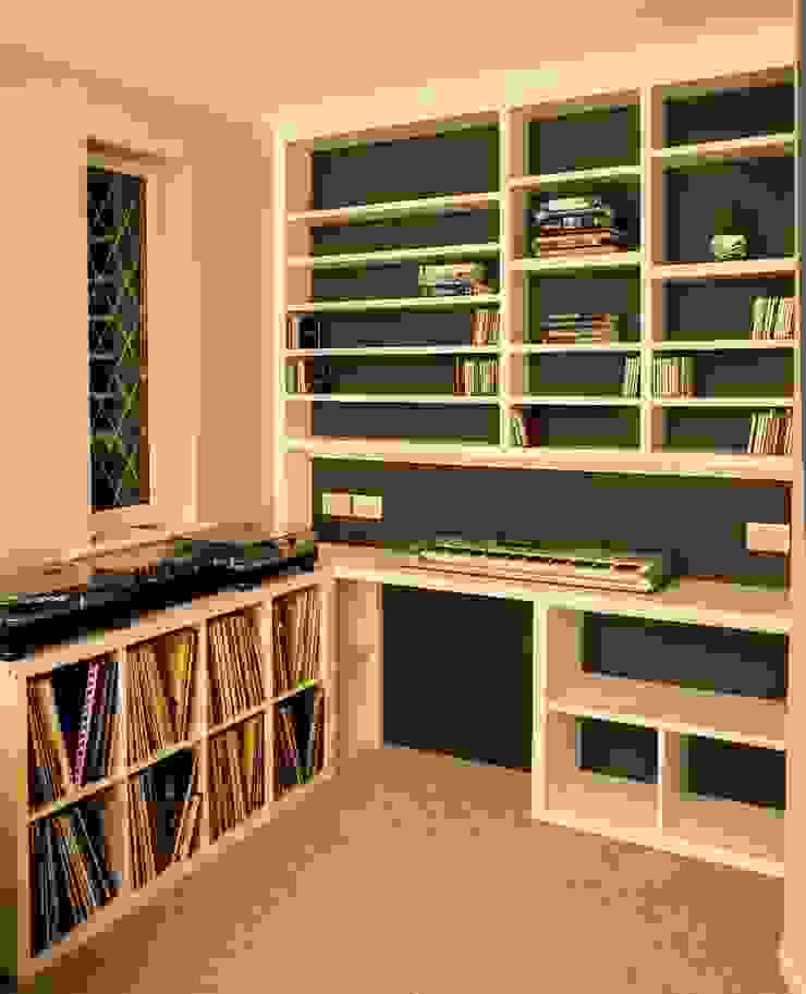 Built in Bookcases by Built in Solutions homify