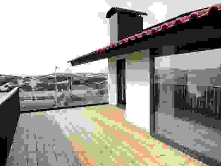 Terraços  por GAAPE - ARQUITECTURA, PLANEAMENTO E ENGENHARIA, LDA Eclético  