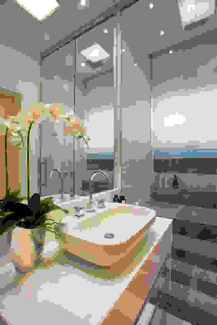 Arquiteto Aquiles Nícolas Kílaris Modern bathroom