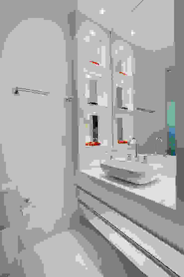 Arquiteto Aquiles Nícolas Kílaris Modern bathroom