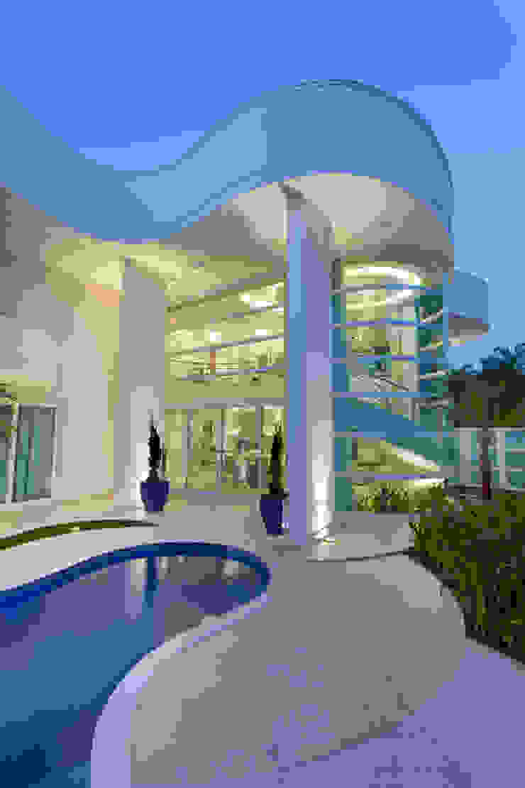 Arquiteto Aquiles Nícolas Kílaris Modern houses