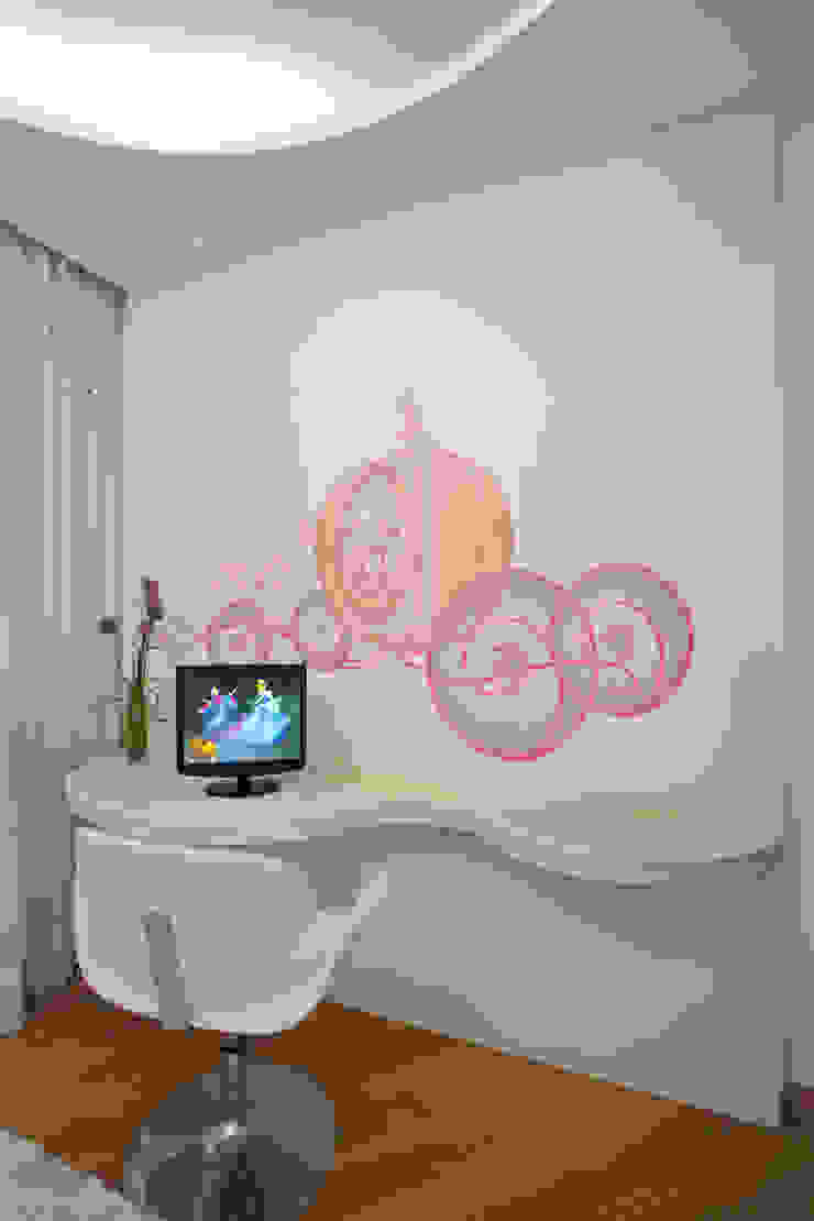 Designer de Interiores e Paisagista Iara Kílaris Dormitorios infantiles de estilo moderno