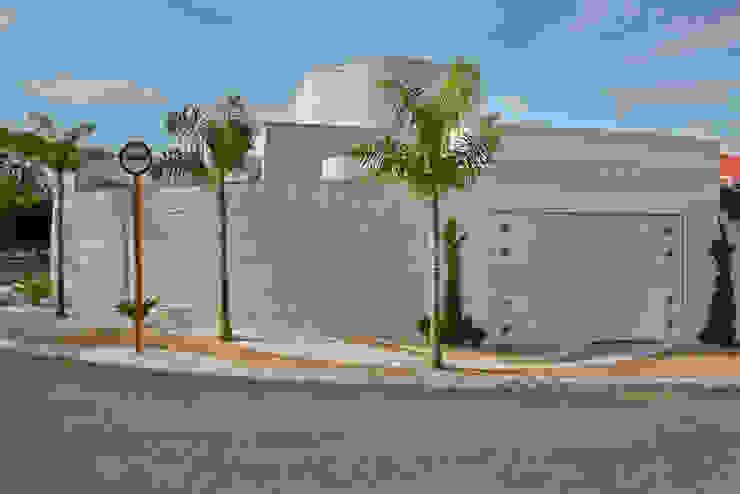 Designer de Interiores e Paisagista Iara Kílaris Casas estilo moderno: ideas, arquitectura e imágenes