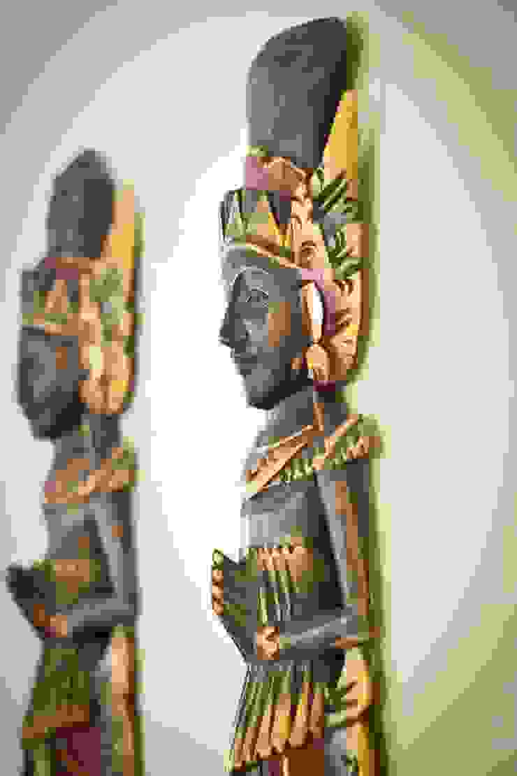 Objetos de decoração etnicos INOVA Arquitetura Sala de estarAcessórios e Decoração