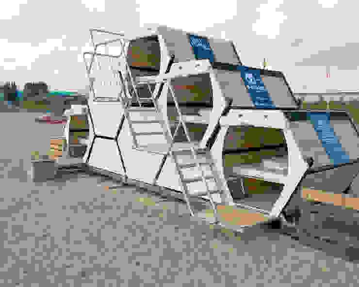 Get Wallpaper B Bee Stackable Festival Capsules Door Achilles Design Homify Free