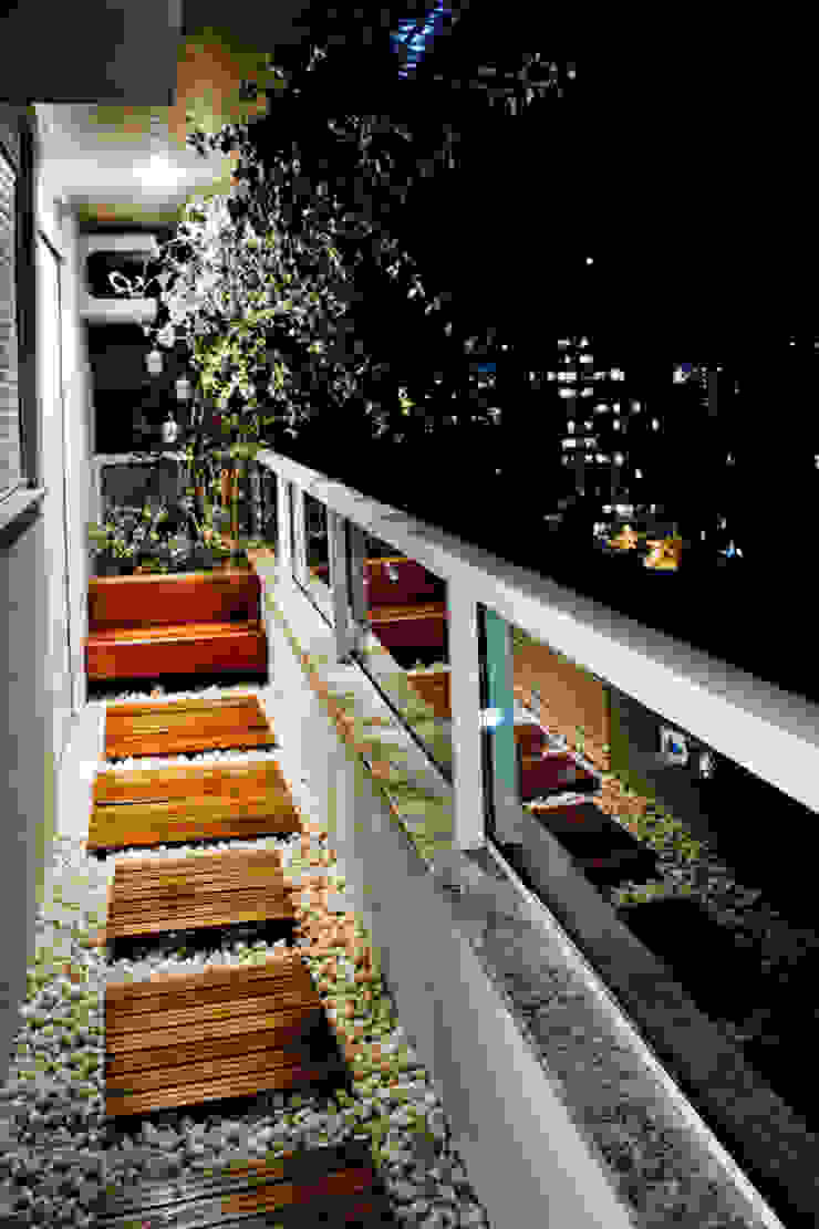 APP | Projeto de Interiores, Kali Arquitetura Kali Arquitetura Moderner Balkon, Veranda & Terrasse