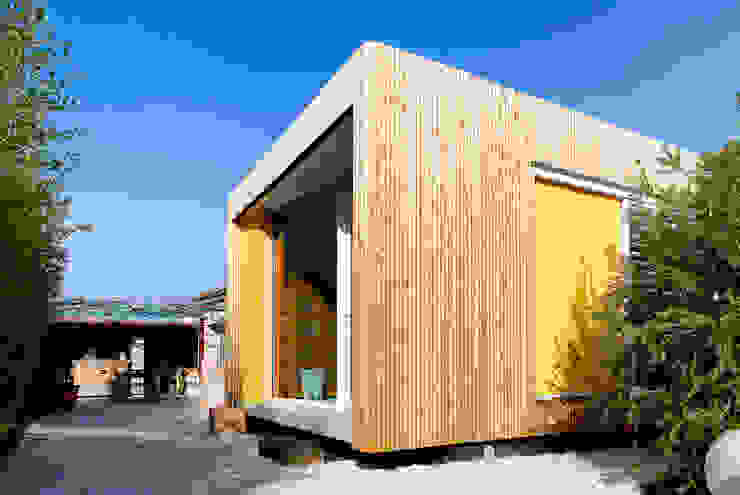 Une boite contemporaine et raffinée, casa architectes casa architectes Modern Living Room