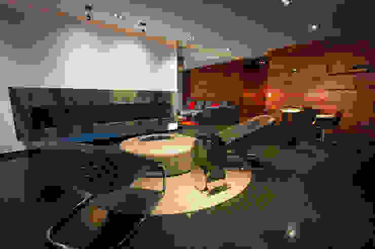 Concepto Taller de Arquitectura Livings de estilo moderno