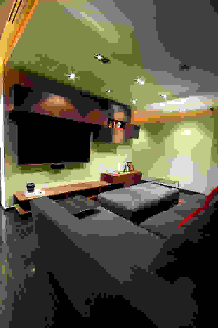 Concepto Taller de Arquitectura Livings de estilo moderno