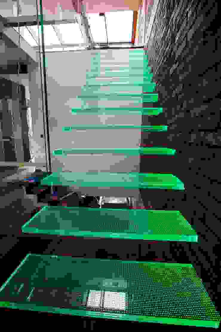 por KAISER Schody Sp. z o.o. Moderno