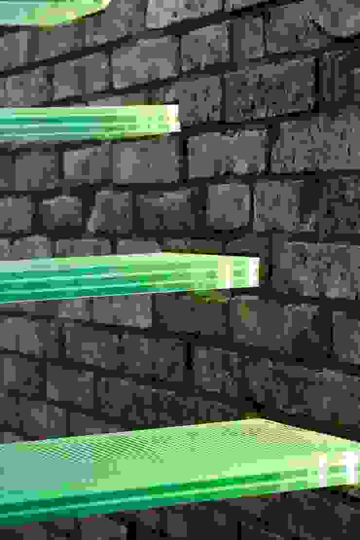 por KAISER Schody Sp. z o.o. Moderno