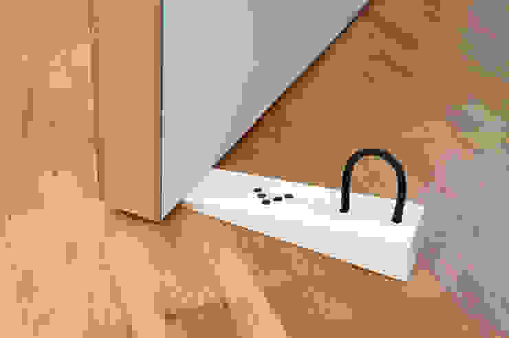 Pour un cale porte design et fonctionnel DIRECTIS Portes Portes