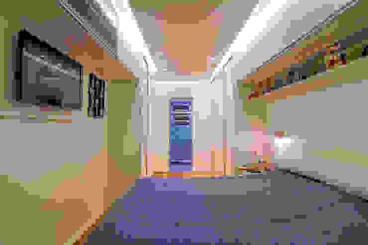 Apartamento Bom Retiro - 100m² Quartos minimalistas por Raphael Civille Arquitetura Minimalista