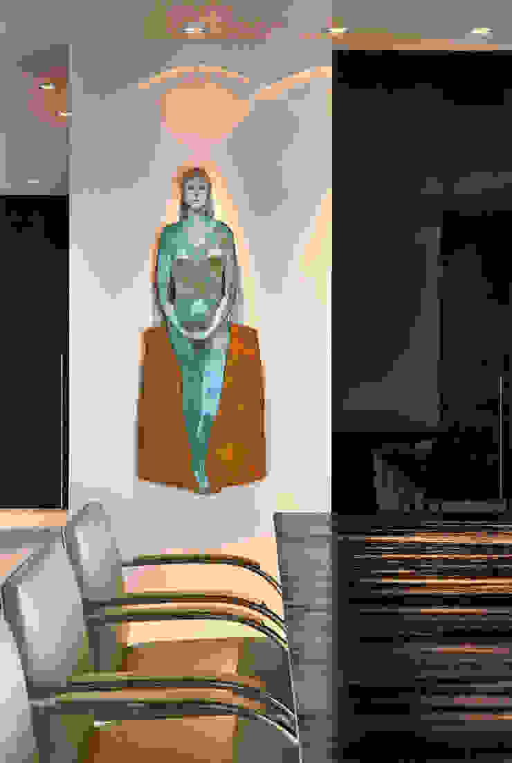 Destaque para a obra de Baravelli Fernanda Sperb Arquitetura e interiores Sala de jantarAcessórios e decoração