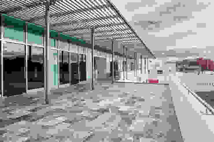 Espaços comerciais minimalistas por ARQUITECTURA EN PROCESO Minimalista