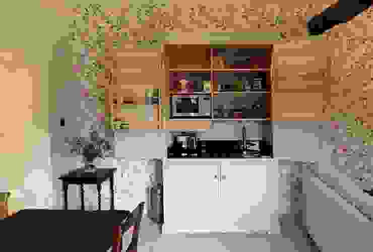 Kitchen in a box! Hallwood Furniture Minimalistische Küchen