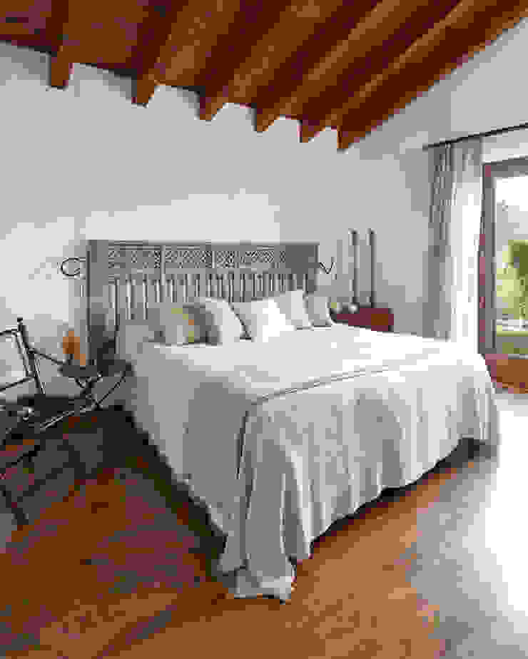 Casa en La Cerdanya. 2013, Deu i Deu Deu i Deu Rustic style bedroom