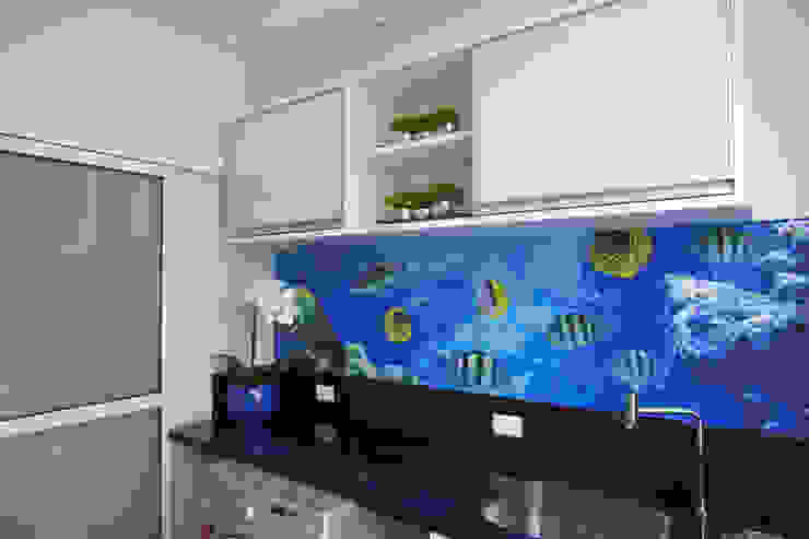 Casa da Serra Arquiteto Aquiles Nícolas Kílaris Paredes e pisos modernos