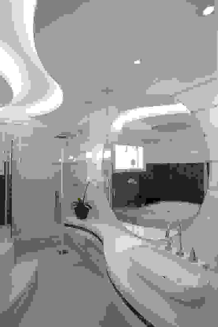 Casa da Serra Arquiteto Aquiles Nícolas Kílaris Banheiros modernos