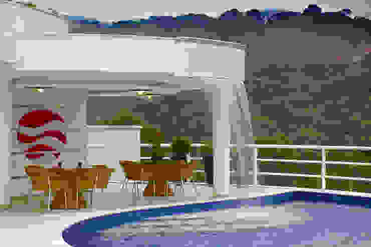 Casa da Serra Arquiteto Aquiles Nícolas Kílaris Piscinas modernas